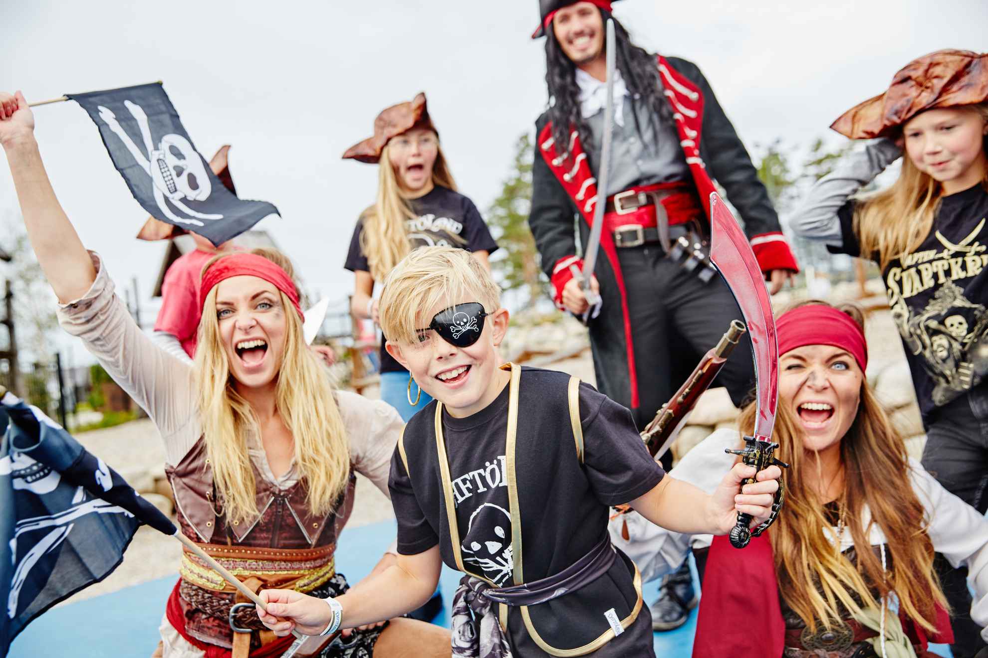 Children and young people dressed as pirates at Daftöland in Strömstad