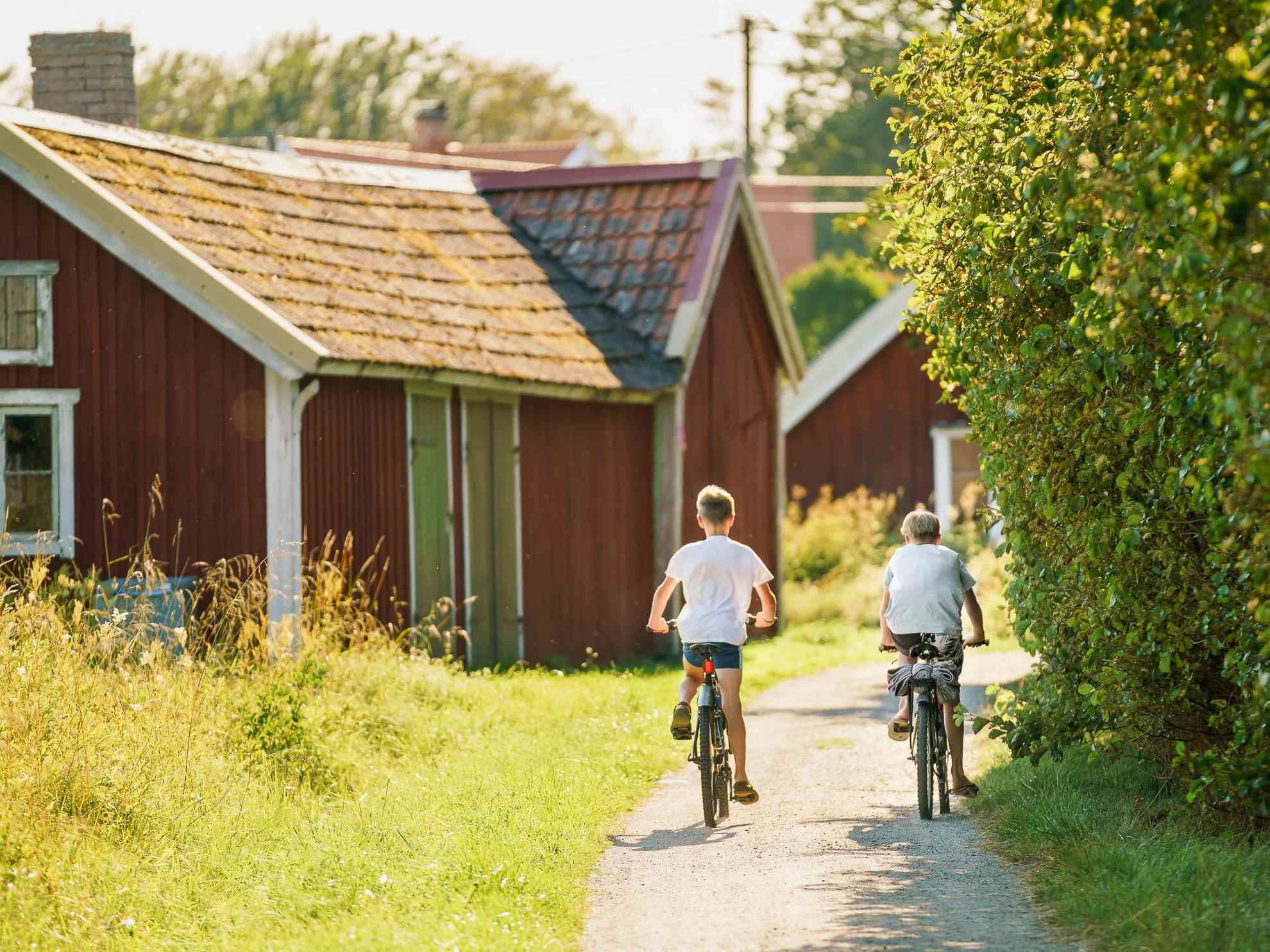 Biking on the island Norröra