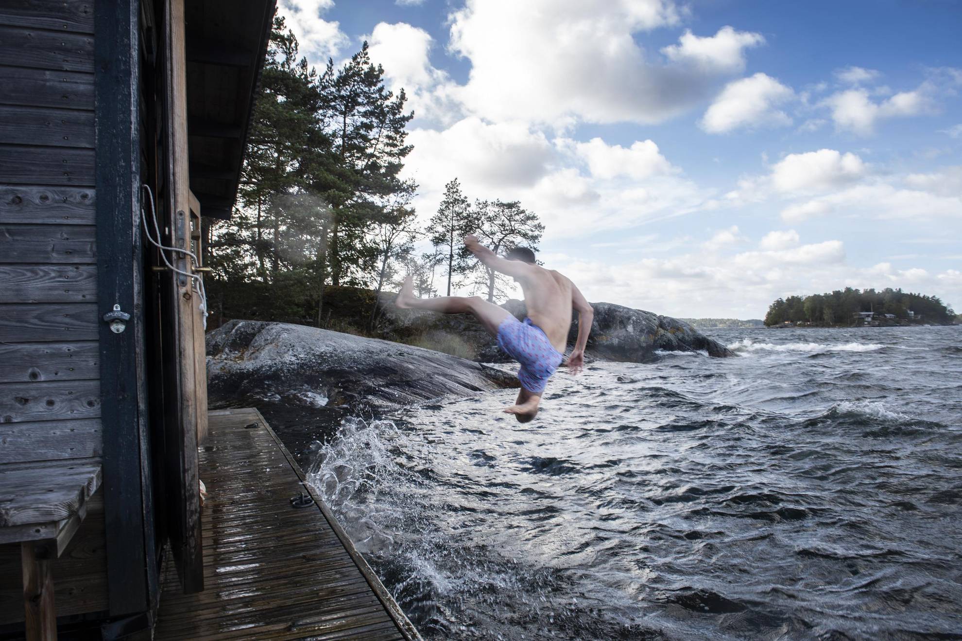 Sauna bath and swim in Stockholm's archipelago