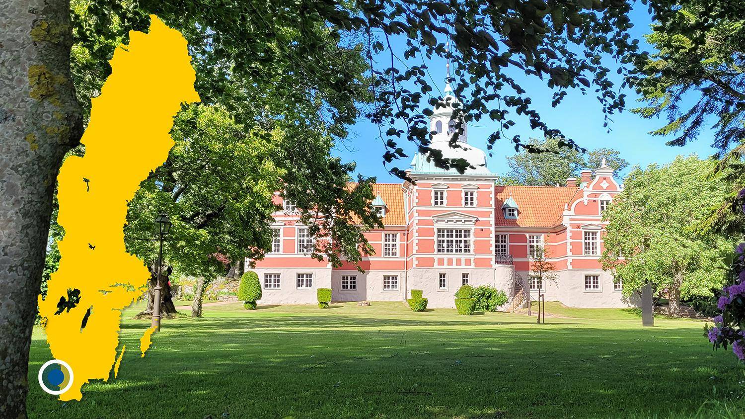 A green lawn with trees and shrubs in front of a mansion with a stone base and red facade. There is a yellow map of Sweden with a blue dot that marks the location of Stubbarp.