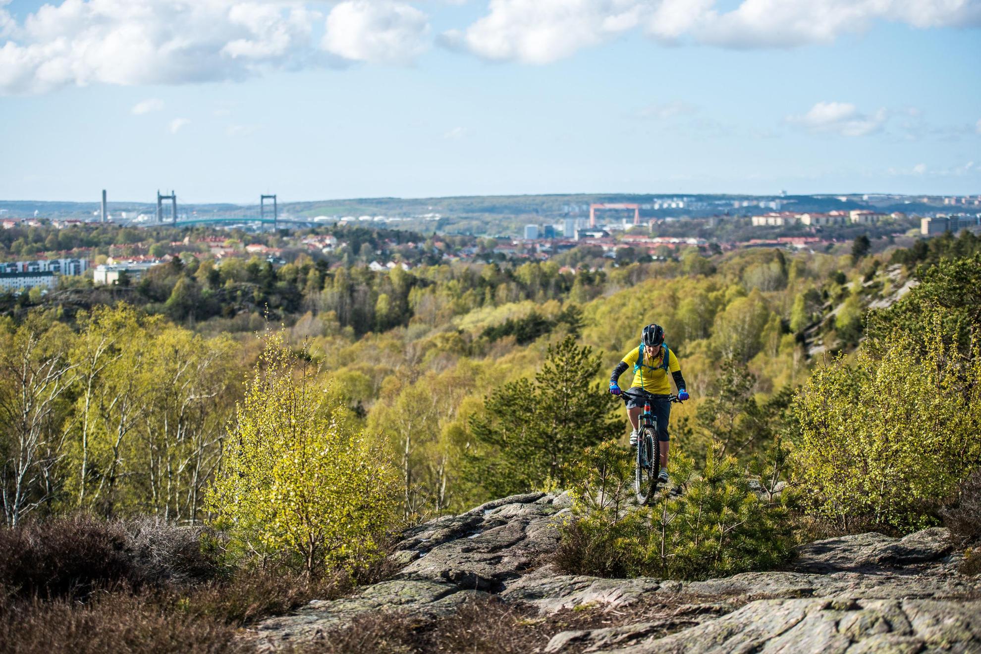 Mountain biking in Änggårdsbergen nature reserve, Gothenburg