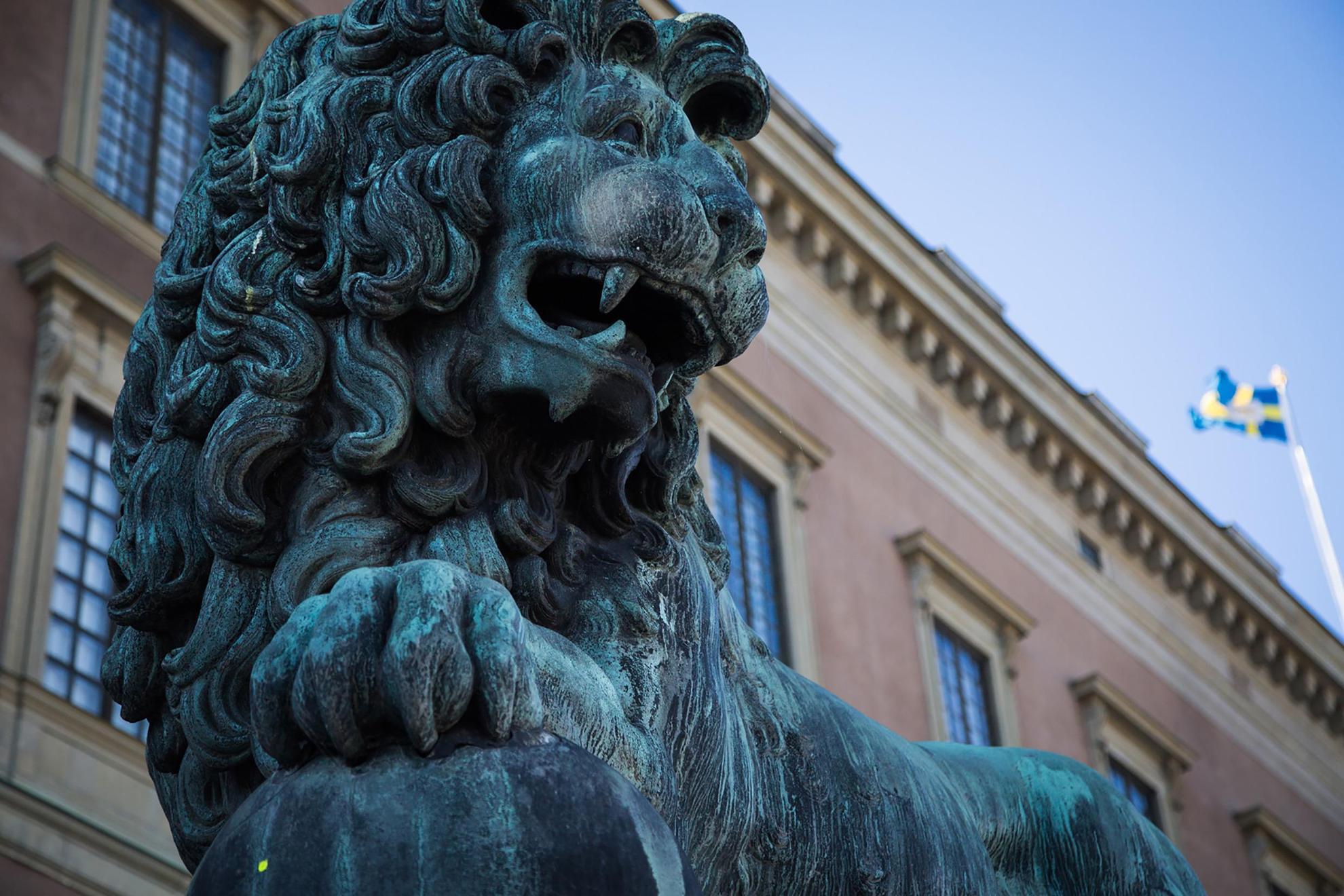 Lion statue outside of The Royal Palace