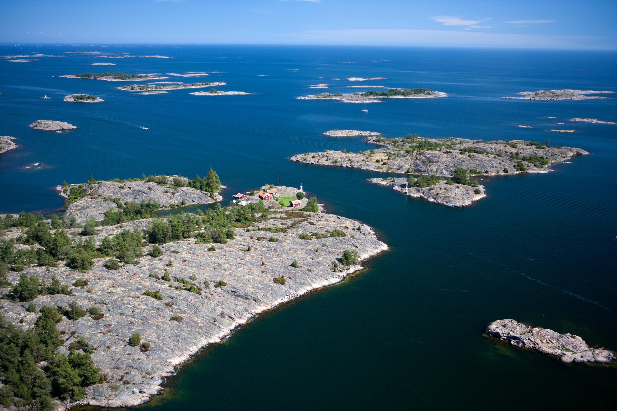 An aerial view of the Sankt Anna archipelago.